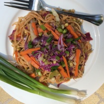 Whole wheat noodles with bean sprouts